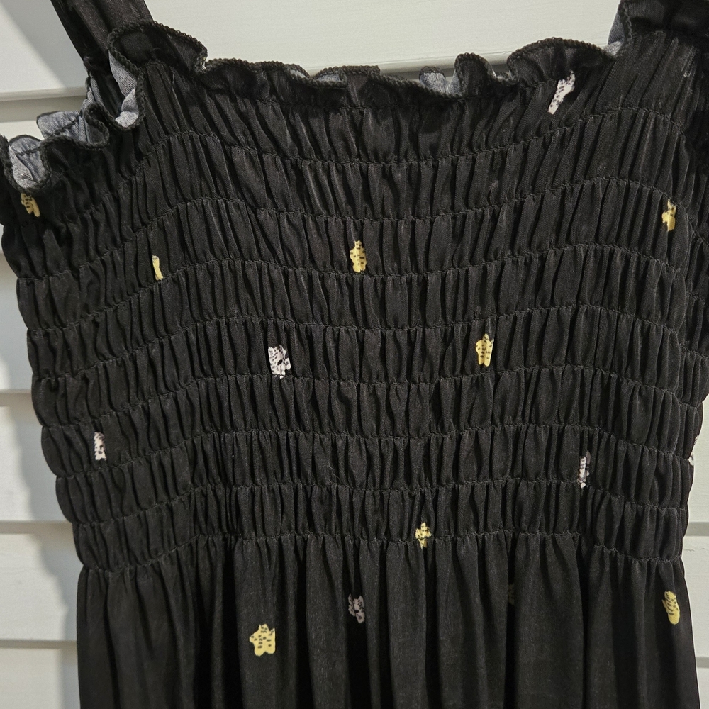 Chic Black Midi Dress with Floral Print - Picture 3 of 5